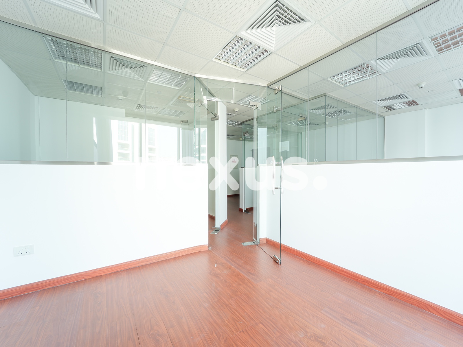 LAKE VIEW | VACANT | UNFURNISHED | HIGH FLOOR