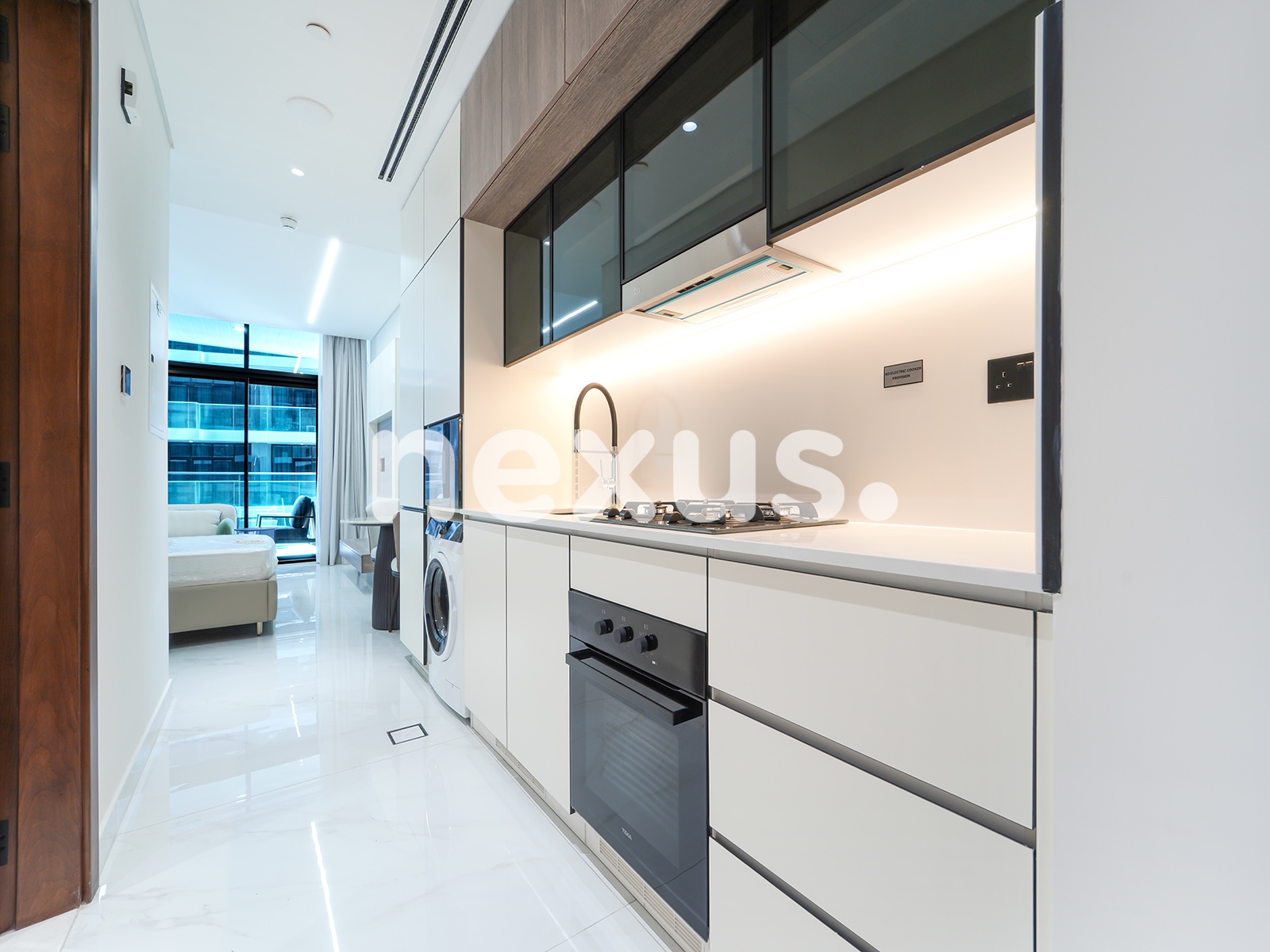 Brand New | Fully Furnished | Bright Unit | Vacant