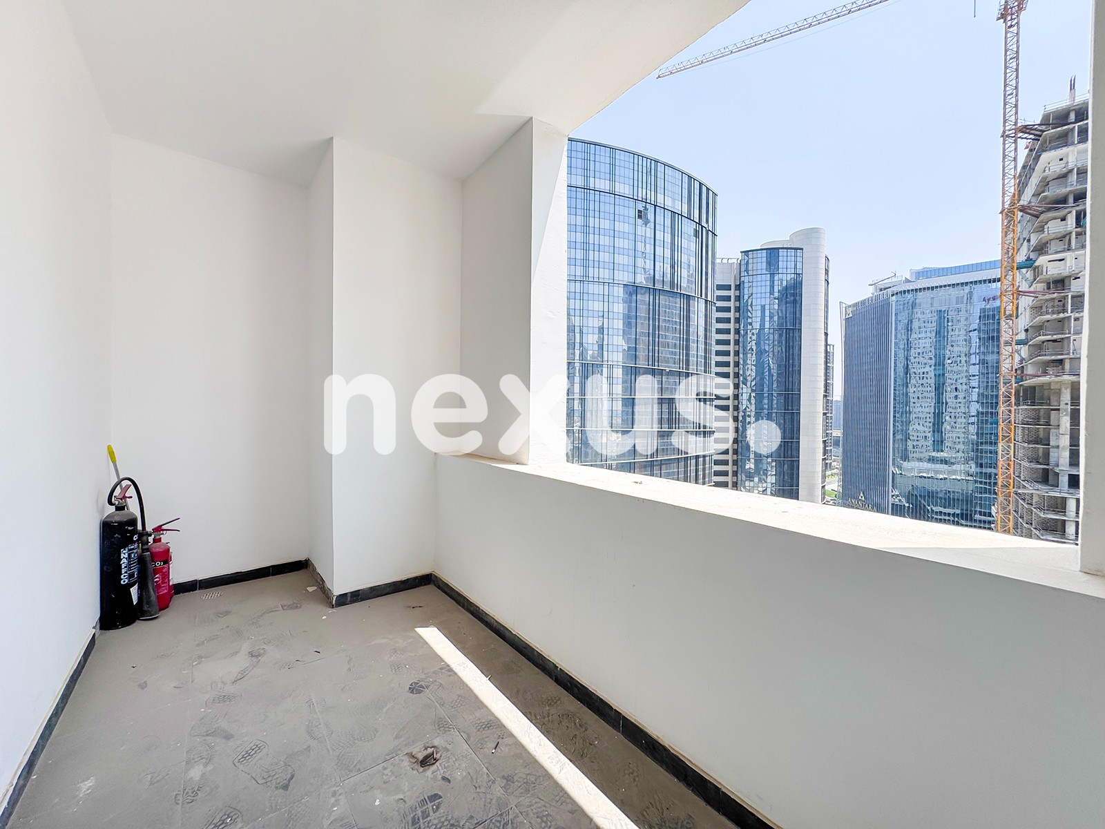 Prime location | Corner Office | Close To Metro.