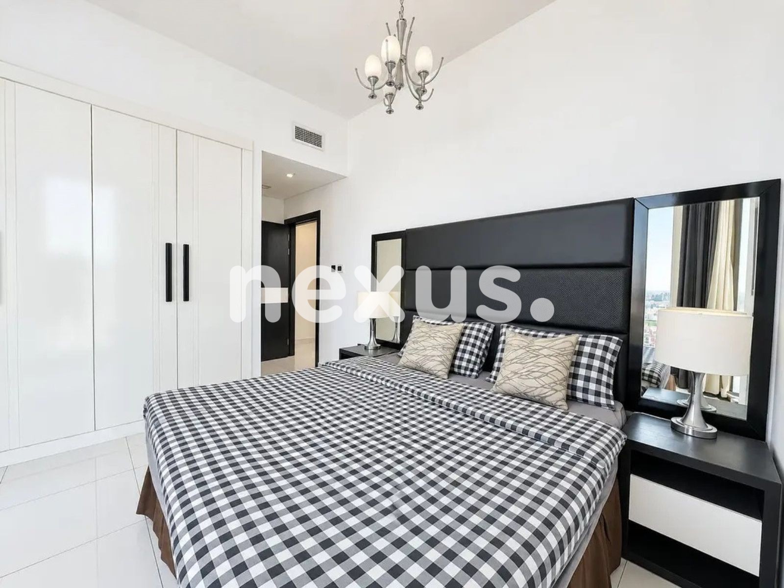 Specious Layout | Modern | Mid Floor