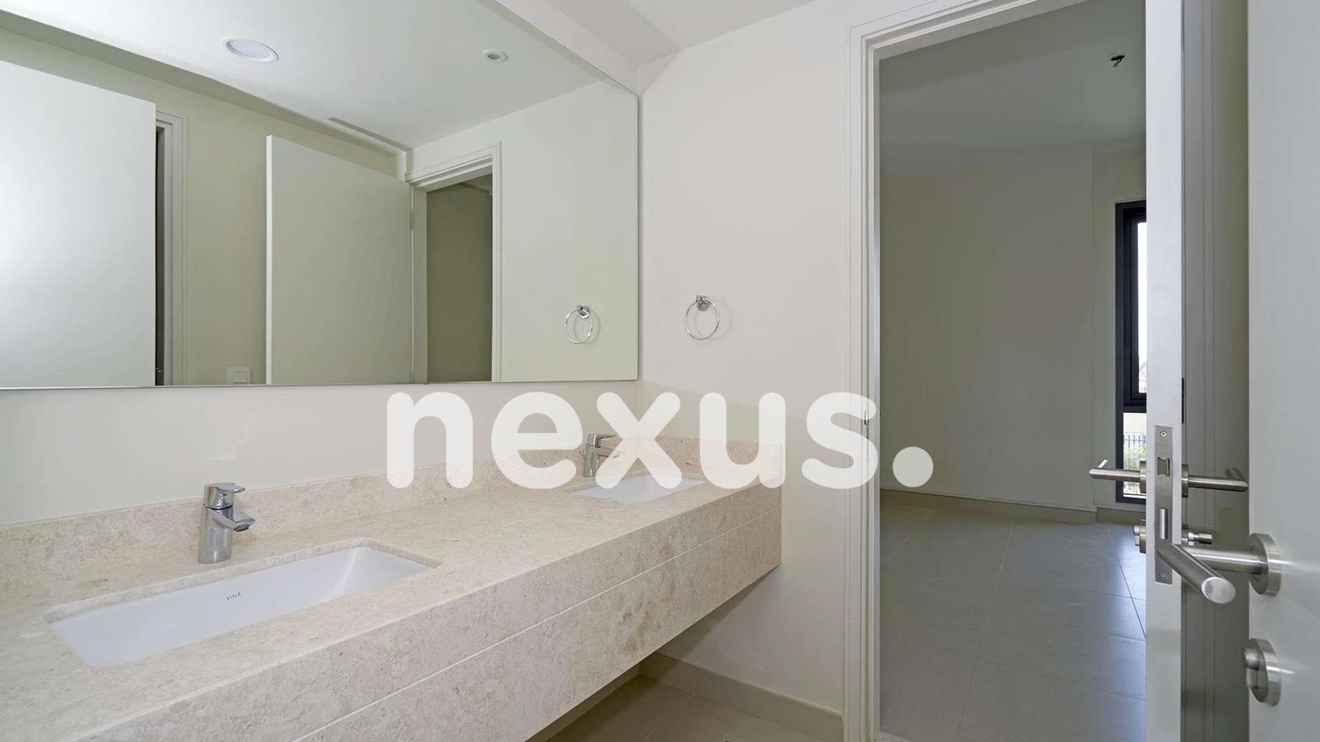 Family Living | End Unit | Landscaped Garden