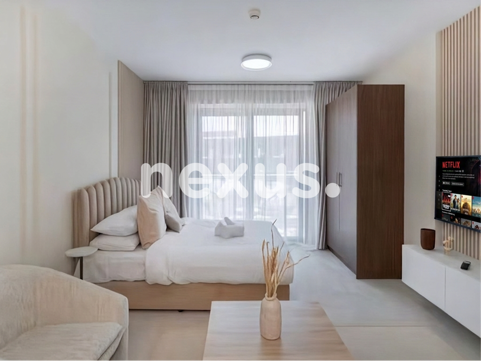 FULLY FURNISHED | TENANTED | POOL VIEW